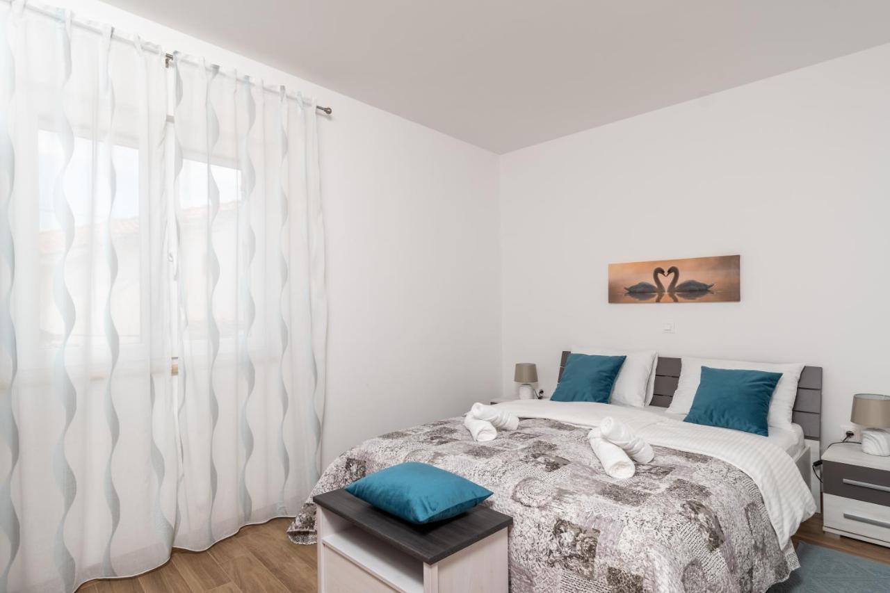 Apartman Palada Appartement Žminj Buitenkant foto