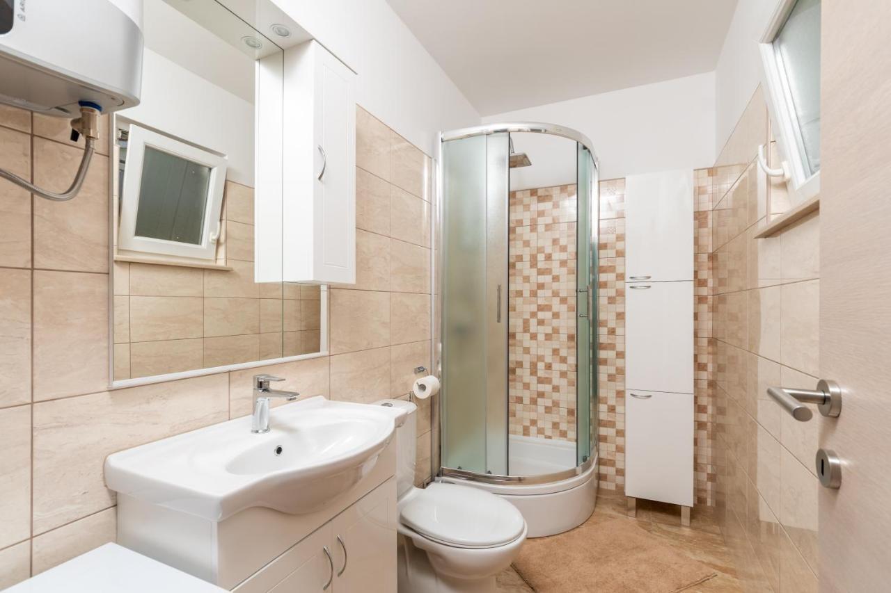 Apartman Palada Appartement Žminj Buitenkant foto