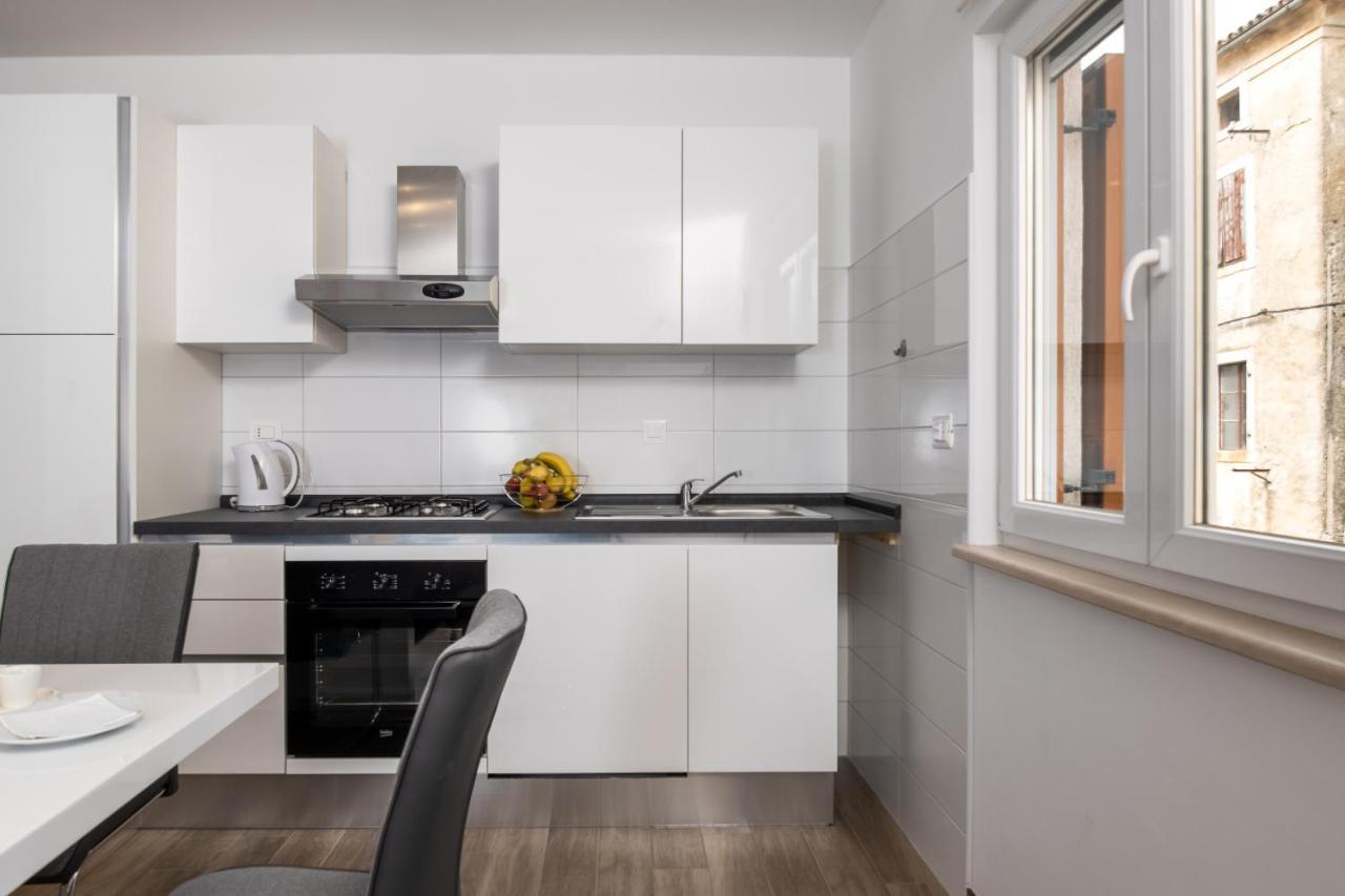 Apartman Palada Appartement Žminj Buitenkant foto